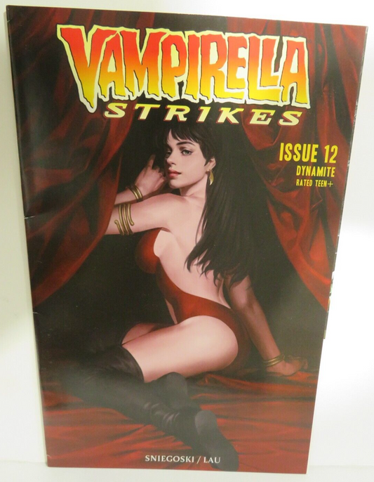 VAMPIRELLA STRIKES #12 Cover C - DYNAMITE COMIC