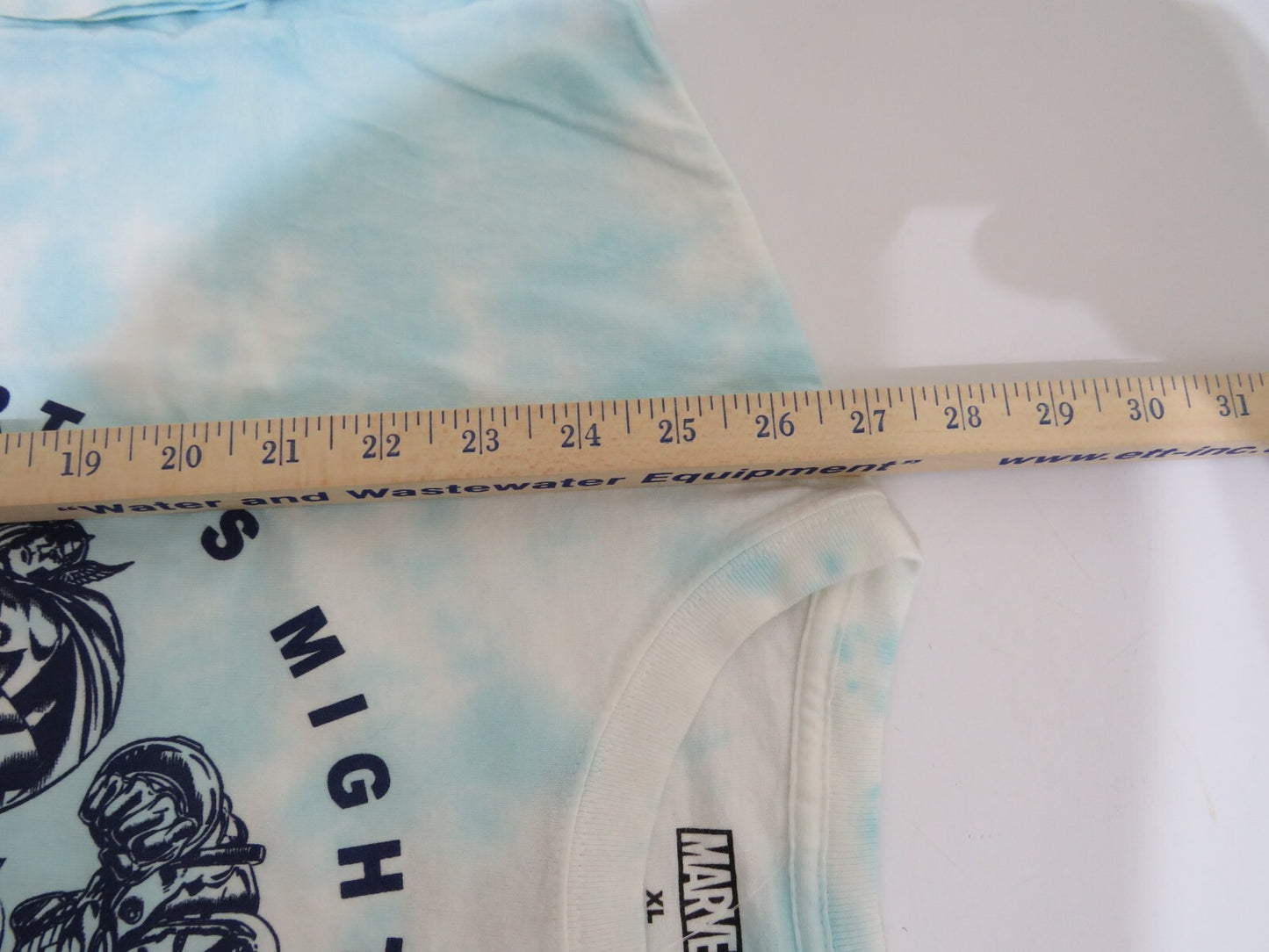 Avengers Earth's Mightiest Heroes T Shirt - Size XL