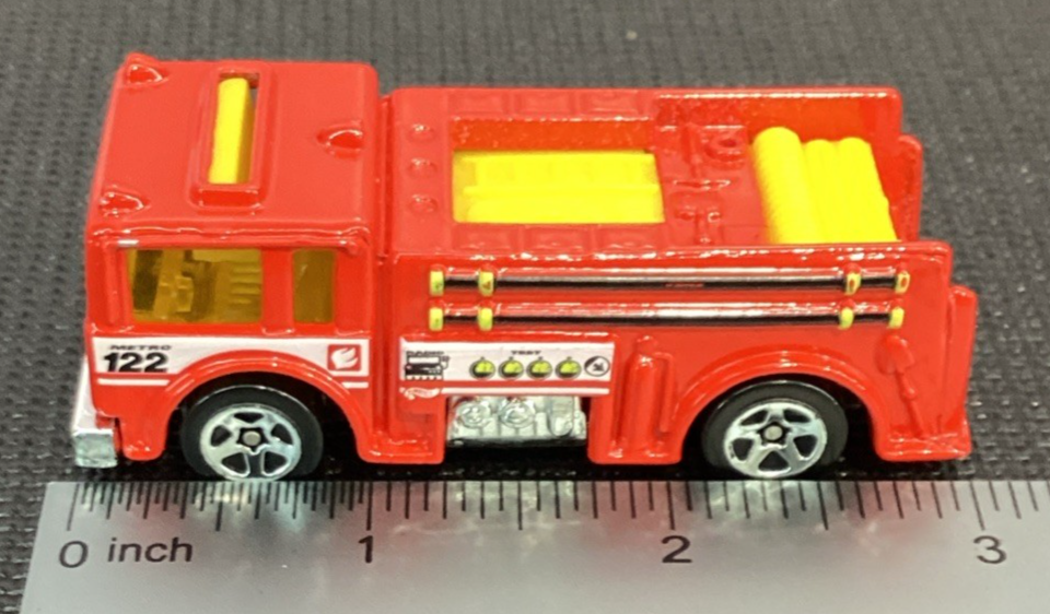 1976 HOT WHEELS METRO UNIT 122 - RED and Yellow0