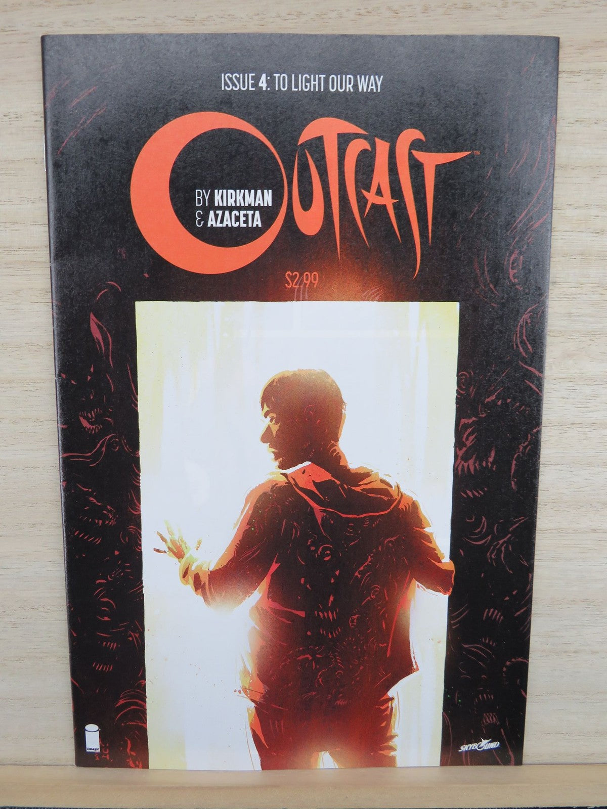 Outcast #4 Sep 2014 - Image Comics