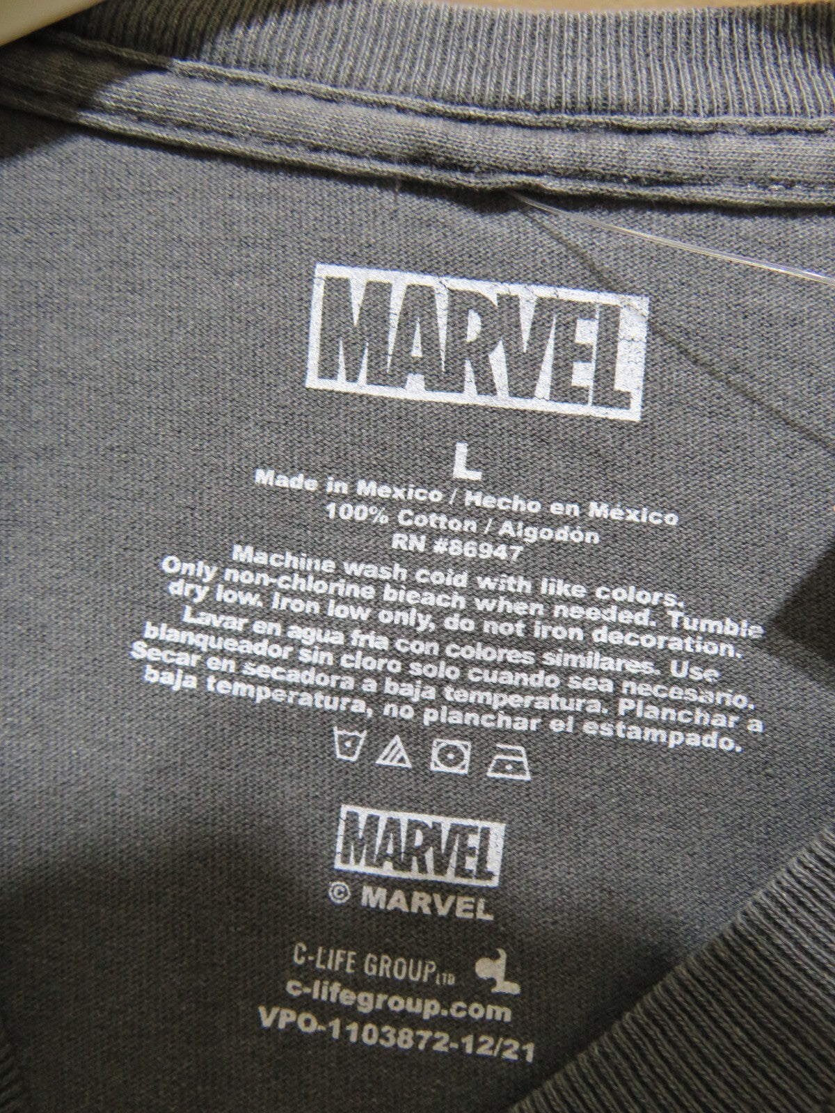 Marvel Avengers T Shirt - Size Large