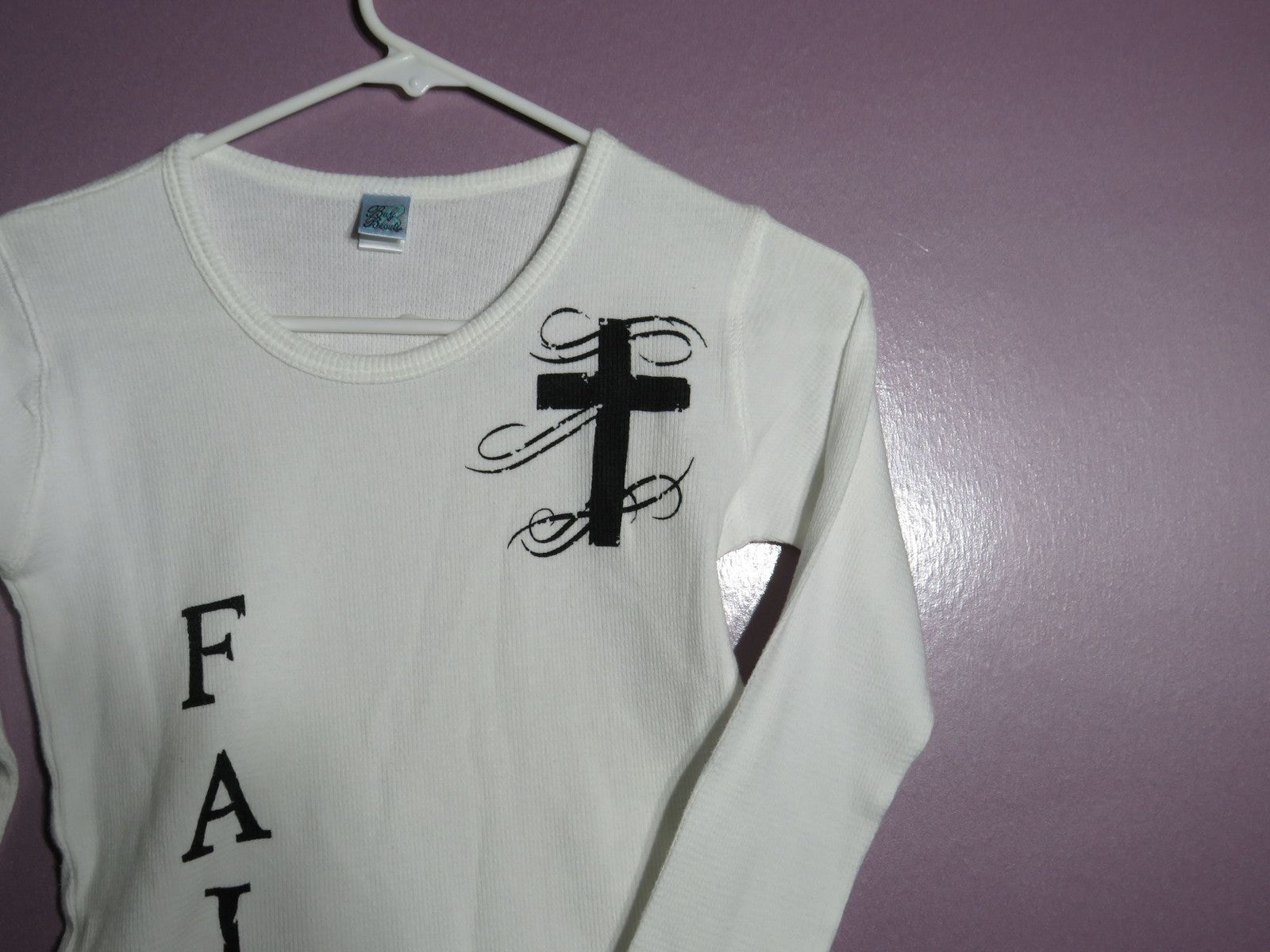 Bay Beauty Thermal Shirt - Women's Small - Long Sleeve Faith Cross Graphic