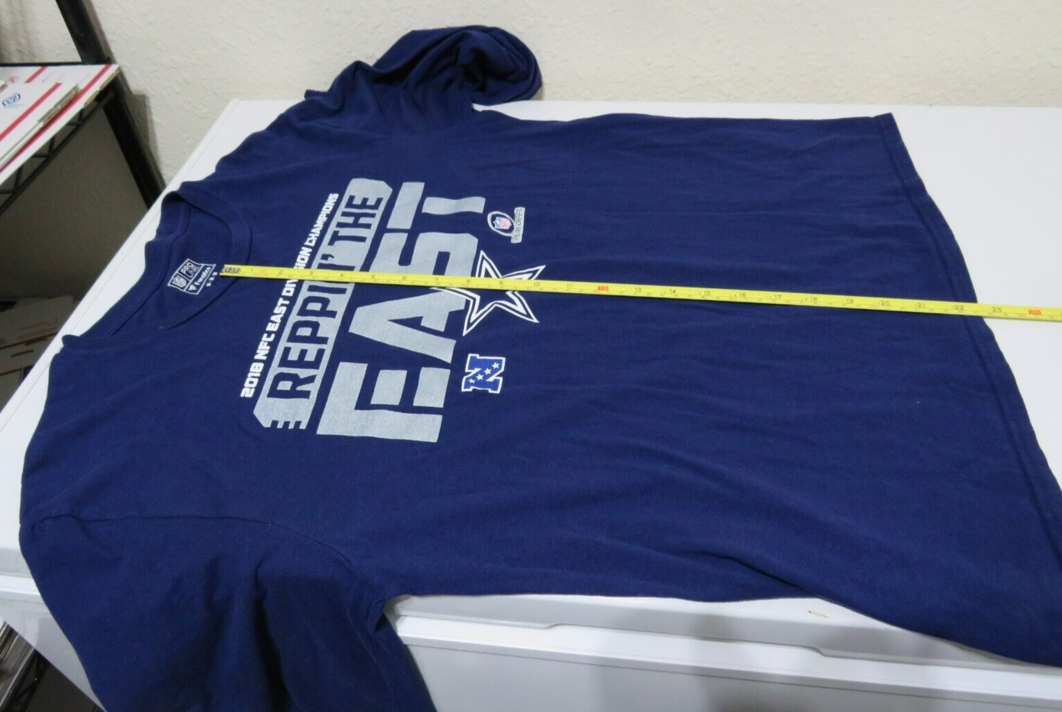 Dallas Cowboys Reppin' the East T Shirt - Men’s Medium