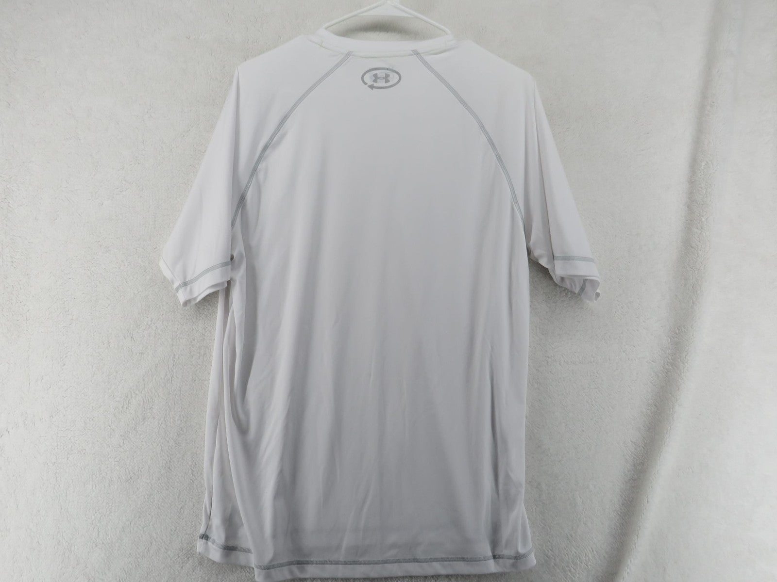 Under Armour HeatGear T Shirt - Men's Large Loose