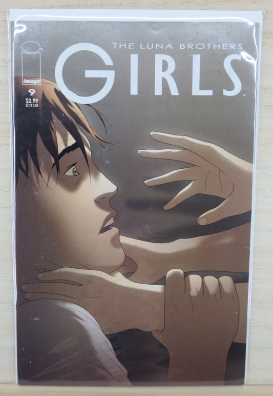 Girls #9 - January 2006 - The Luna Brothers - Image Comics