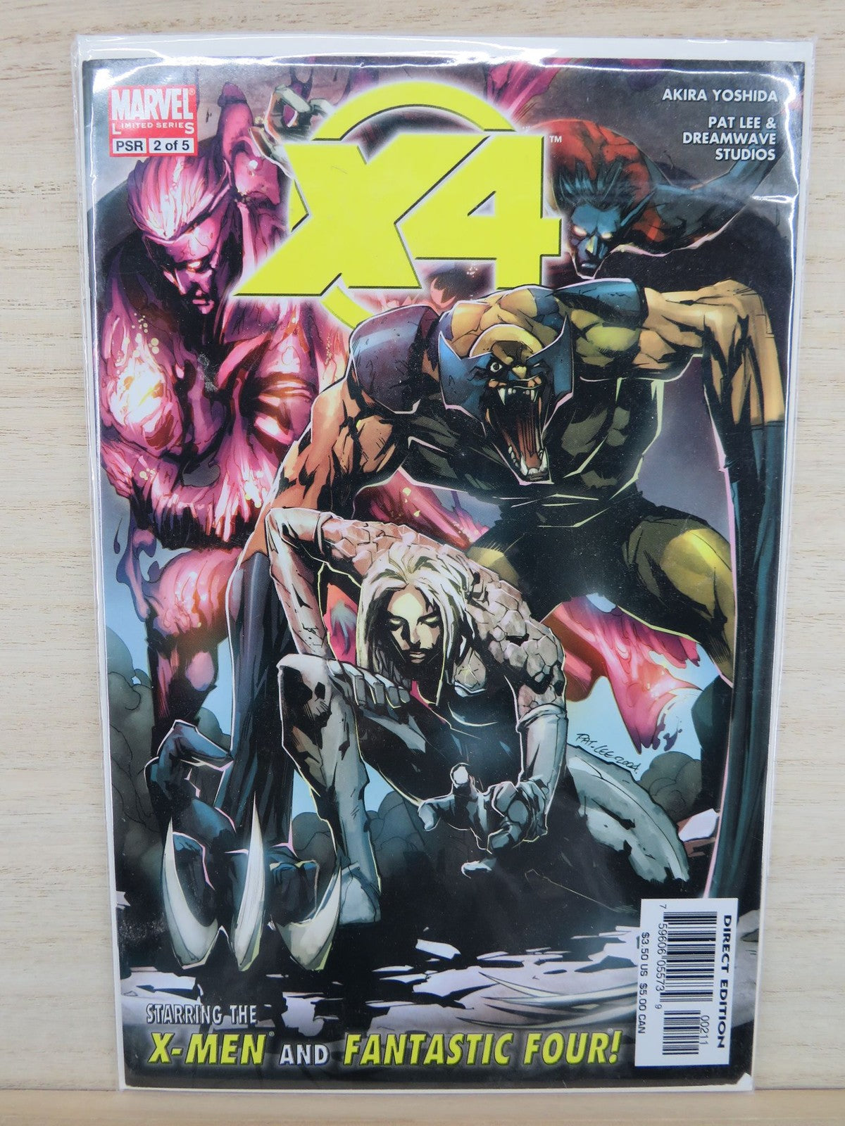 X4 #2 of 5 March 2005 X-Men and Fantastic Four - Marvel Comic