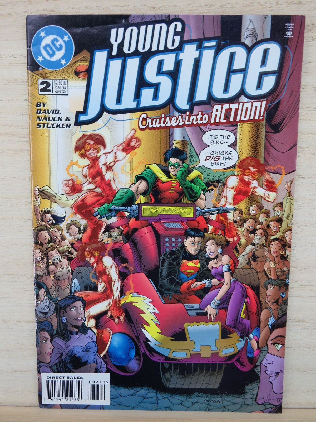 Young Justice #2 Cruises into Action - Oct 1998 - DC Comic