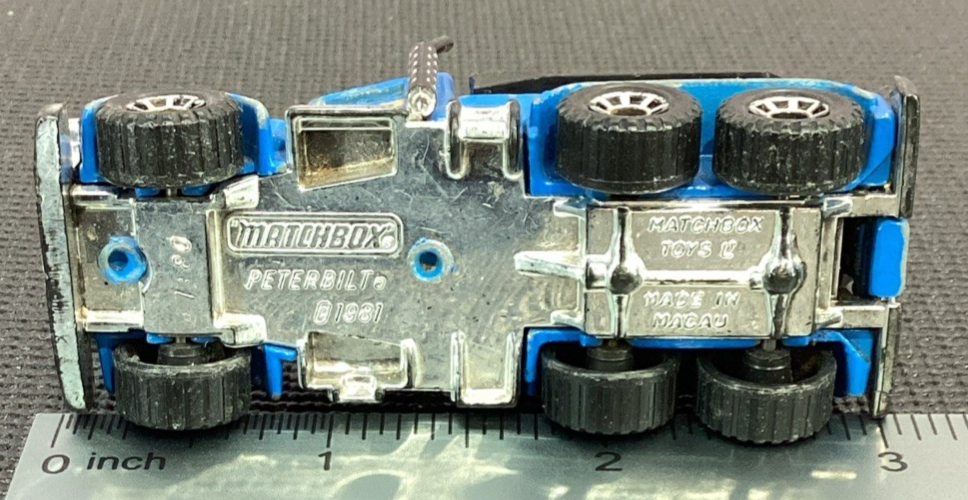 Matchbox SUPERFAST PETERBILT CEMENT CO. LTD BLUE TRUCK
