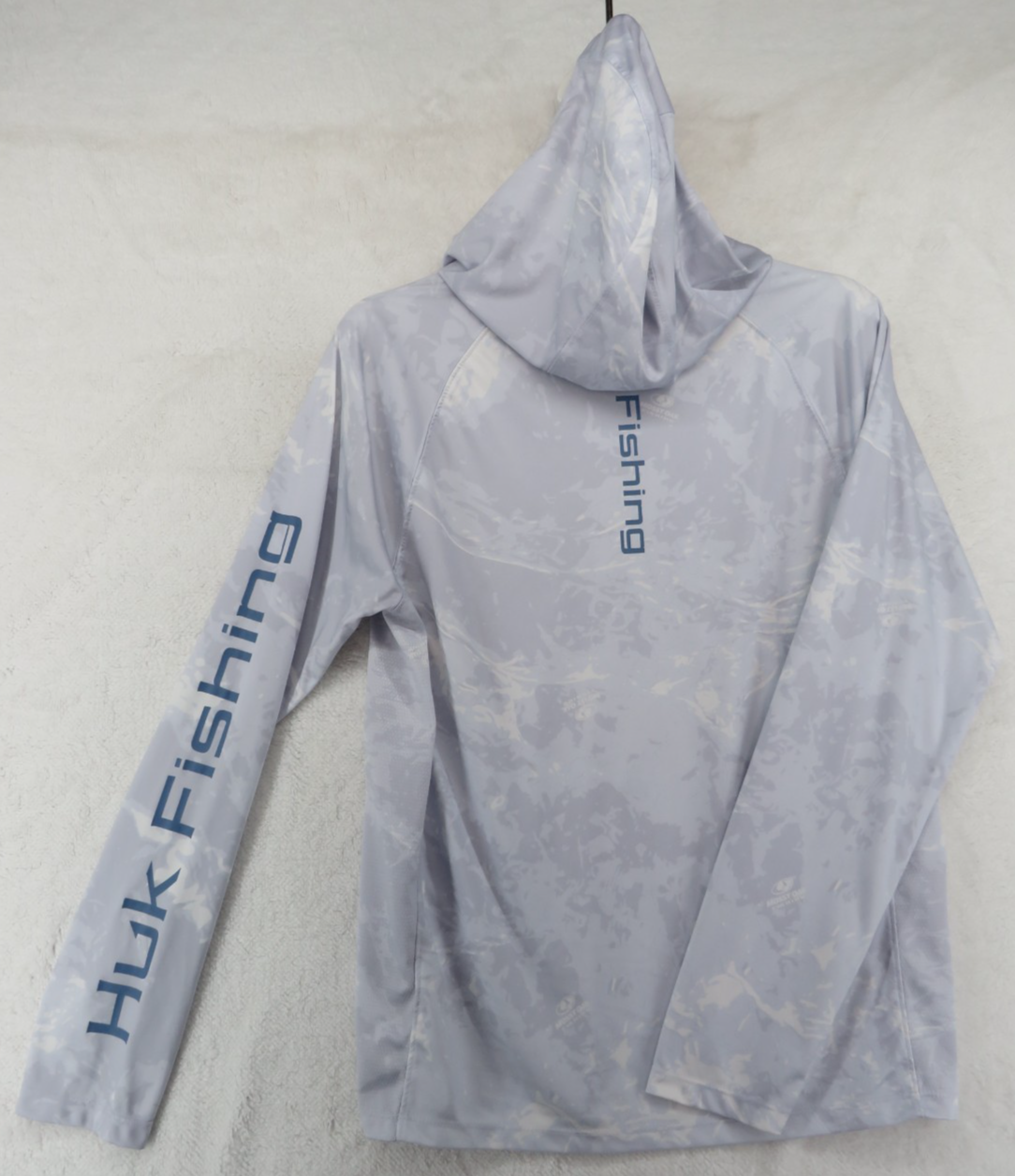 Hulk Performance Fishing Gray/white Shirt - Size Small