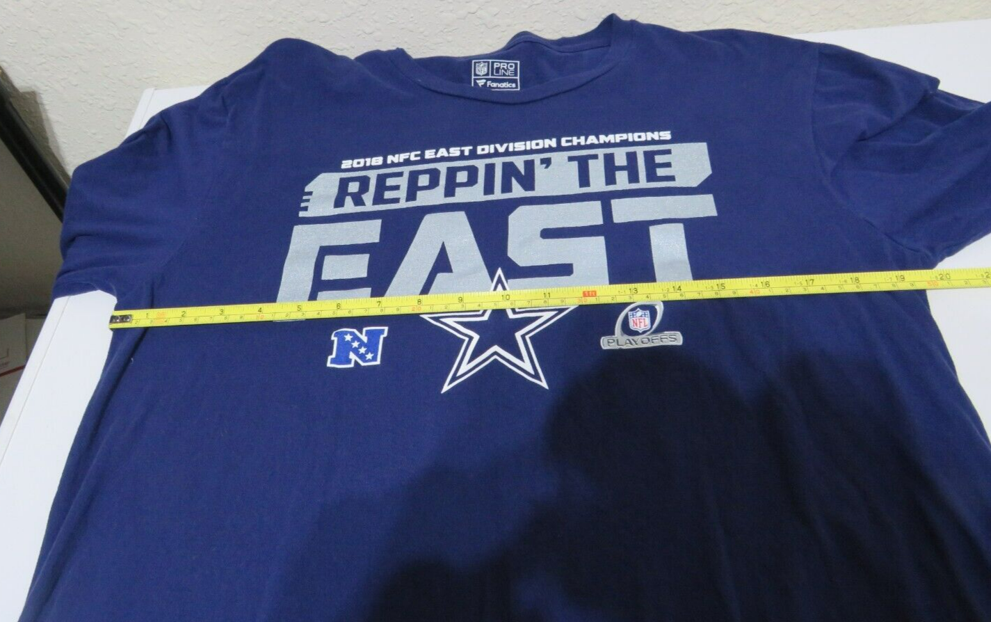 Dallas Cowboys Reppin' the East T Shirt - Men’s Medium