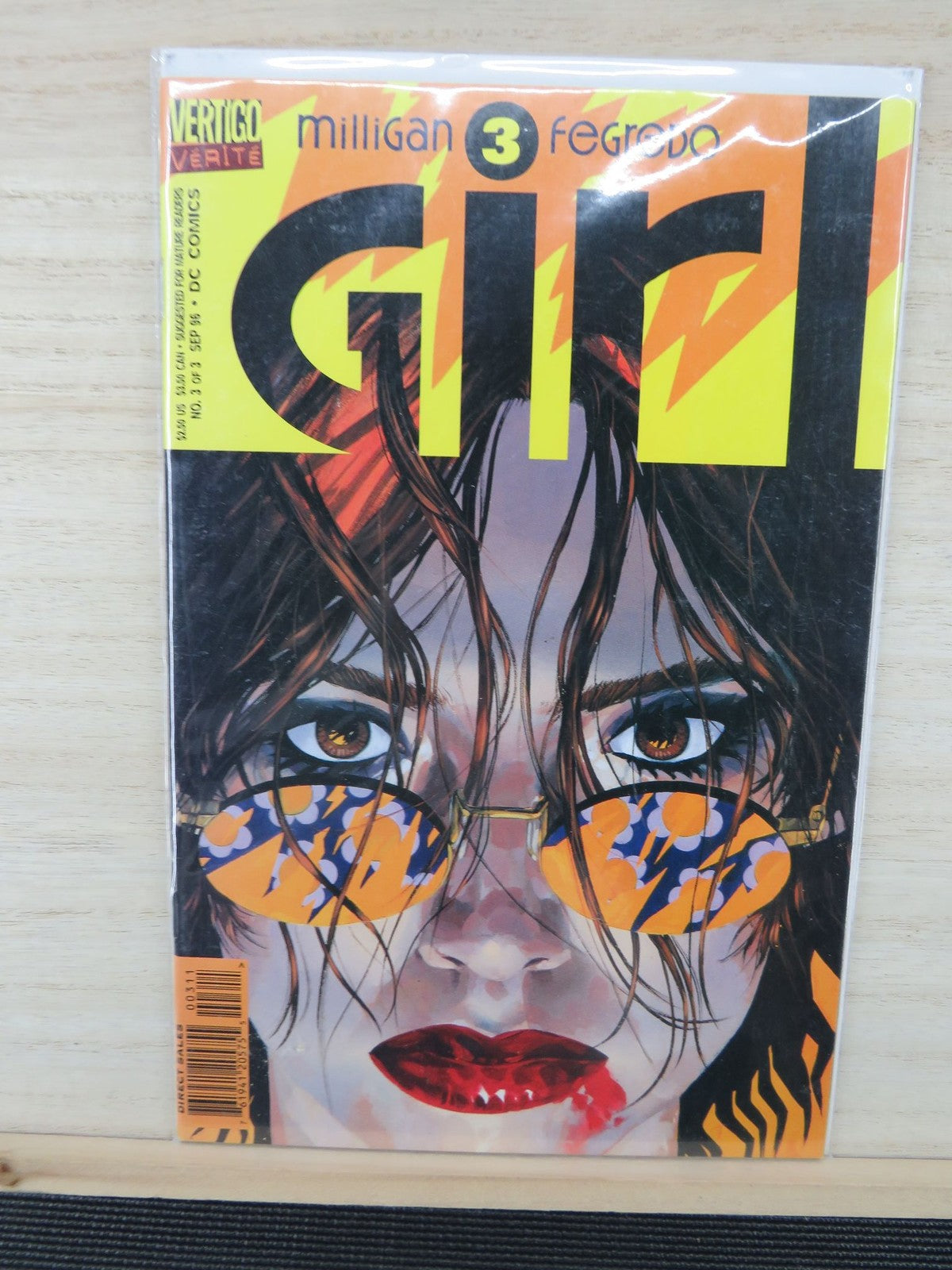 Girl #3 - September 1996 - Vertigo Comic