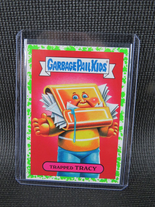 2018 Topps Garbage Pail Kids - Trapped Tracy #4a of 9 - Green0