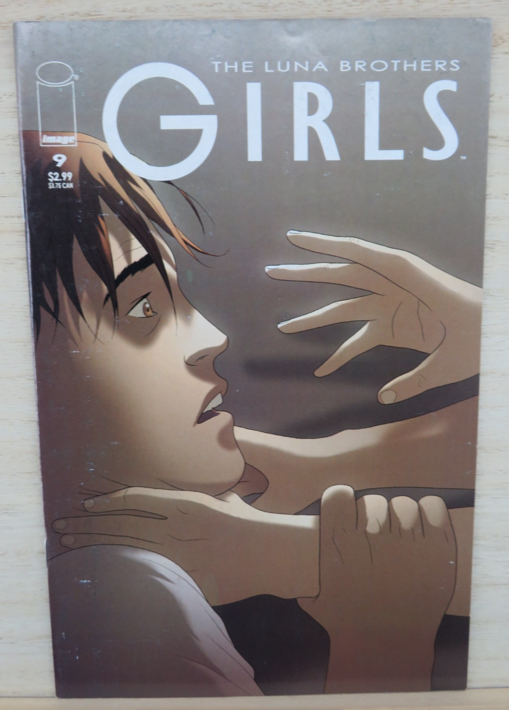 Girls #9 - January 2006 - The Luna Brothers - Image Comics