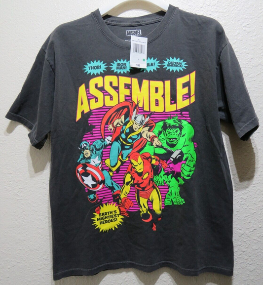 Marvel Avengers T Shirt - Size Large