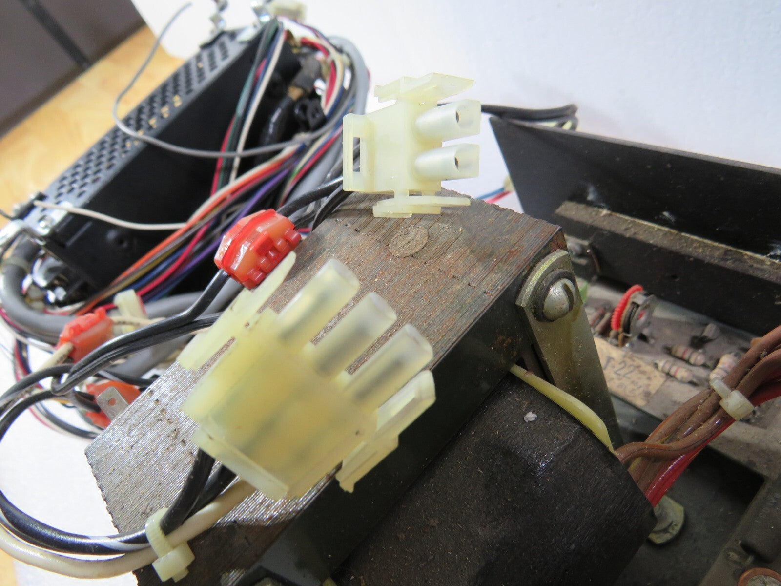 Crusin Standup Arcade Wiring & Everything in Pics - READ DESCRIPTION
