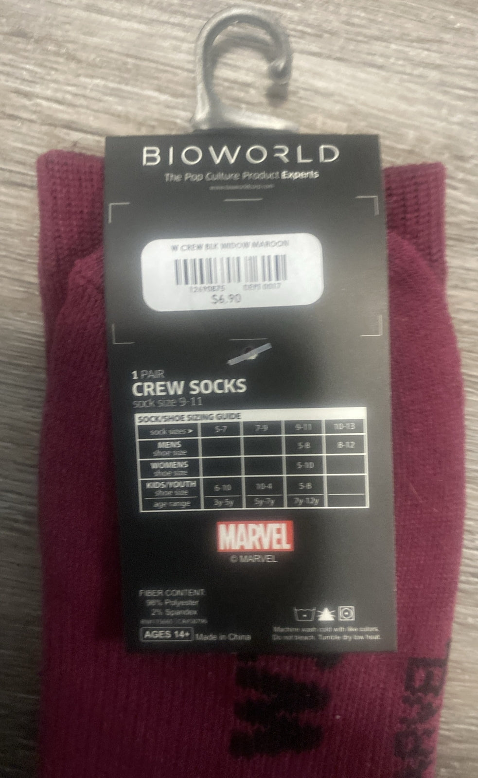 MARVEL BLACK WIDOW WOMENS CREW SOCKS3