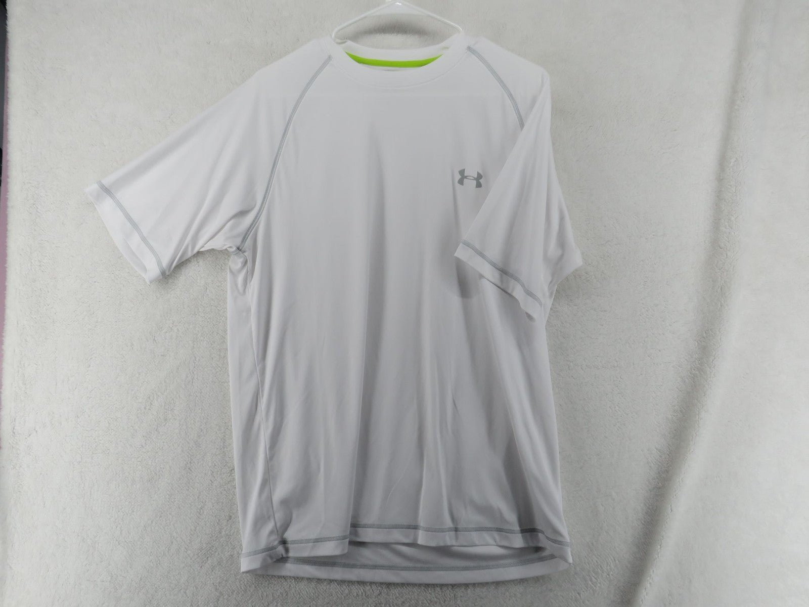 Under Armour HeatGear T Shirt - Men's Large Loose