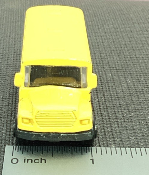 2008 Maisto School Bus Yellow