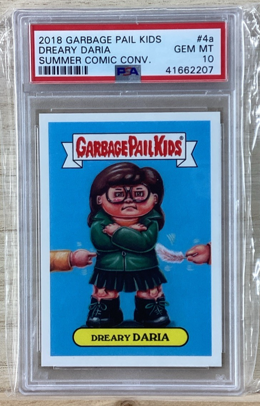 2018 Topps Garbage Pail Kids - Summer Comic Convention - #4A Dreary Daria