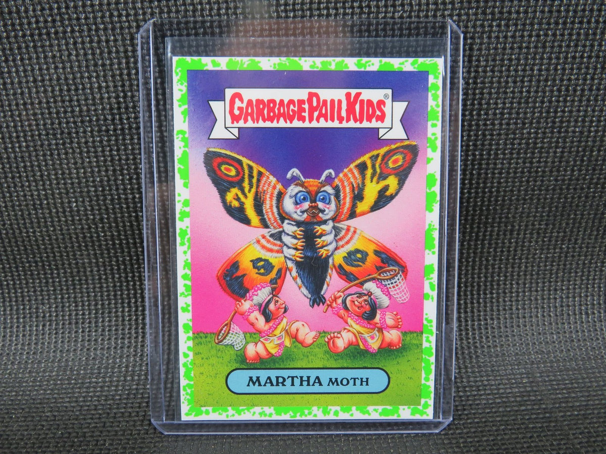 2019 Topps Garbage Pail Kids Retro Horror - Martha Moth #8a - Green0