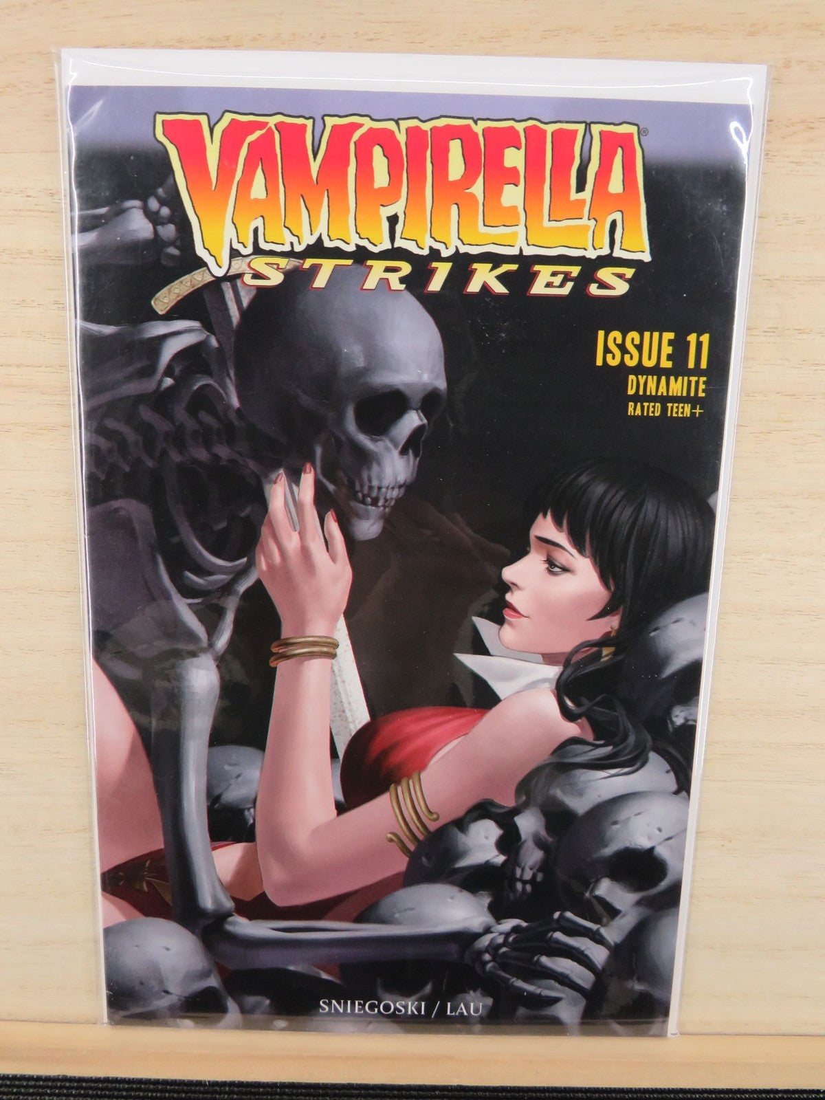 Vampirella Strikes #11 - Dynamite Comic - 2023