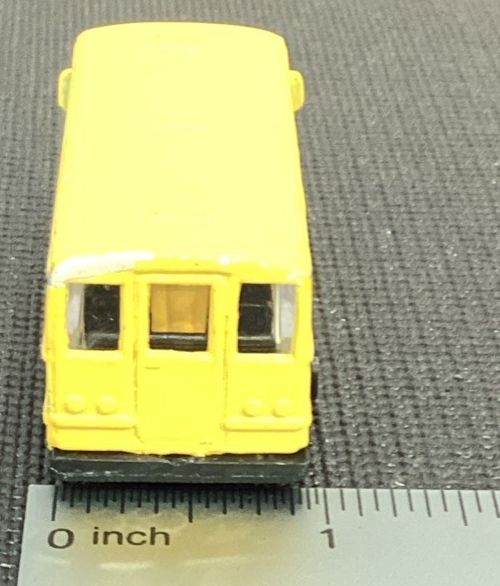 2008 Maisto School Bus Yellow