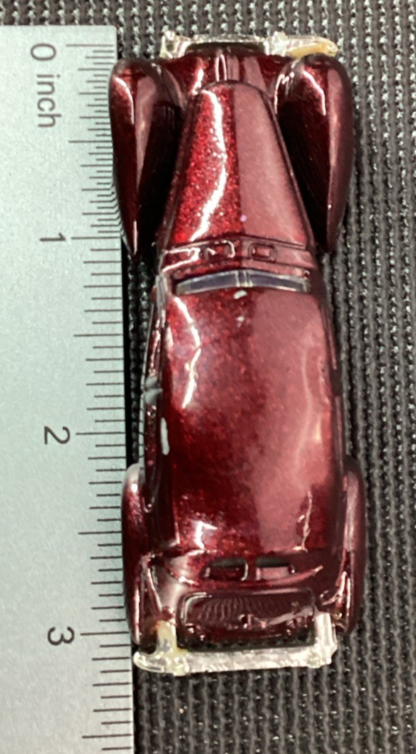 1996 Hot Wheels '36 Cord Sedan - 1/64 Maroon Flake
