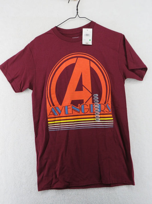 Marvel Avengers Men's Small Graphic T-Shirt0