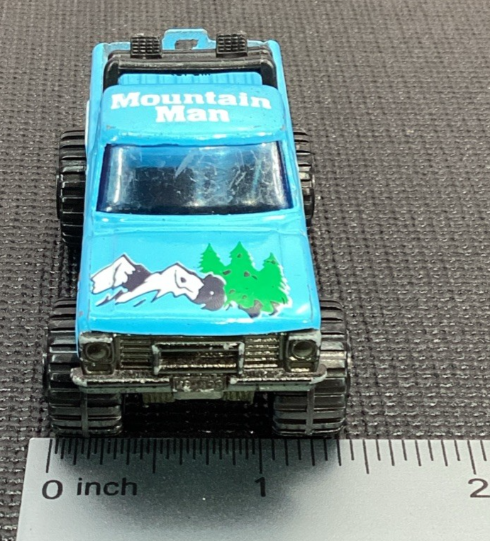 MATCHBOX MB 57  4X4 MINI PICKUP POWDER BLUE MOUNTAIN MAN OFF ROAD 1:64