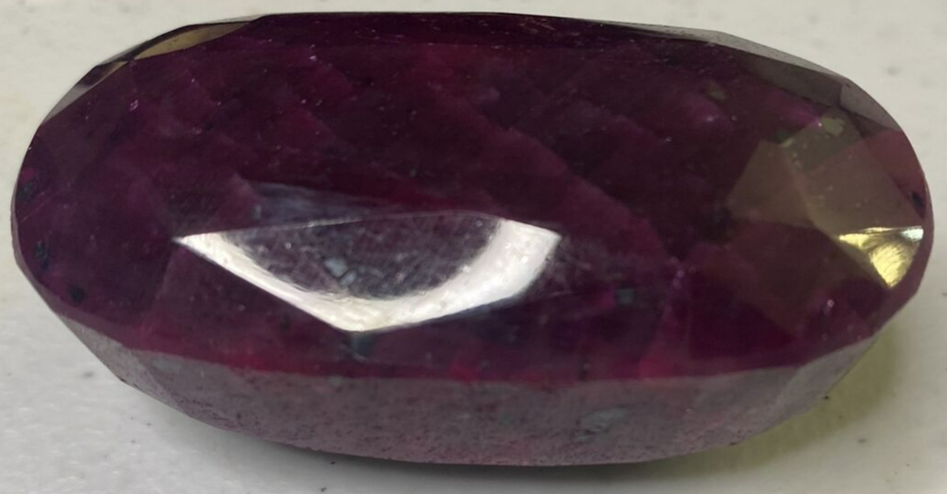 Ruby Corundum Oval Shape - Faceted - 898.15 Carats - GLA Certified