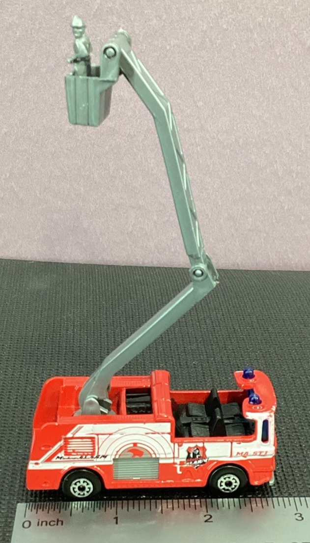 1981 Matchbox Snorkel Fire Truck 1091 - Metro Alarm MA-ST1