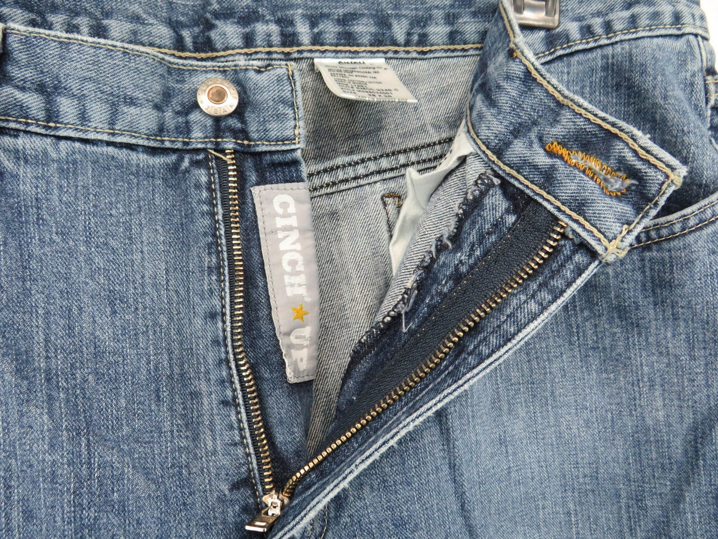 Cinch Jeans Mens 38x30 Blue Straight Leg Zipper Fly Five Pocket Denim Classic