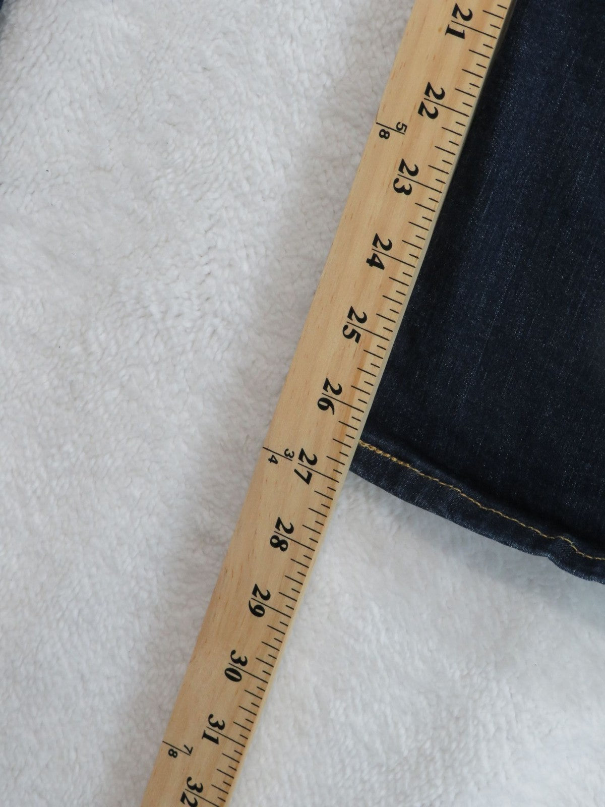 Levi Strauss Signature Gold Jean's - Women's 27W 30L - Mid Rise Bootcut