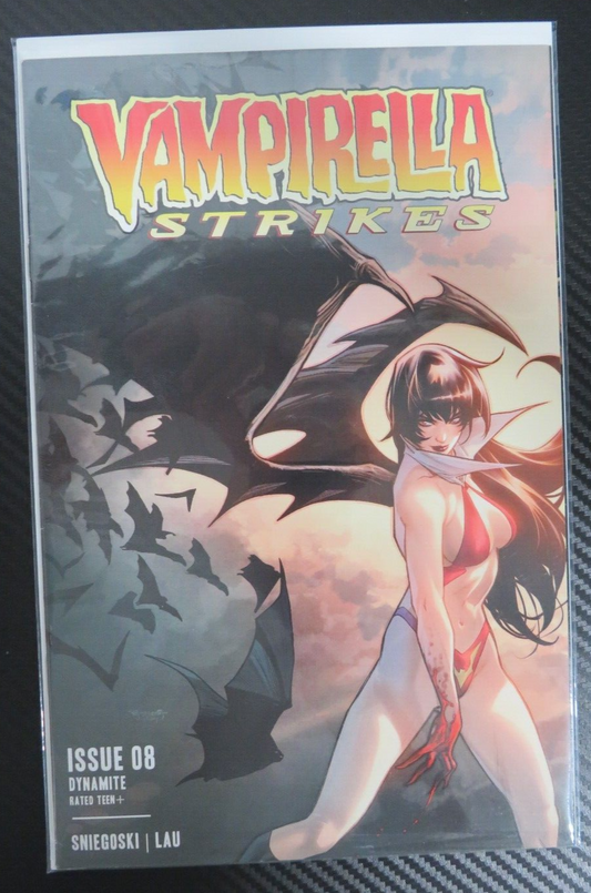 Vampirella Strikes #8 Cover B - Dynamite Comic