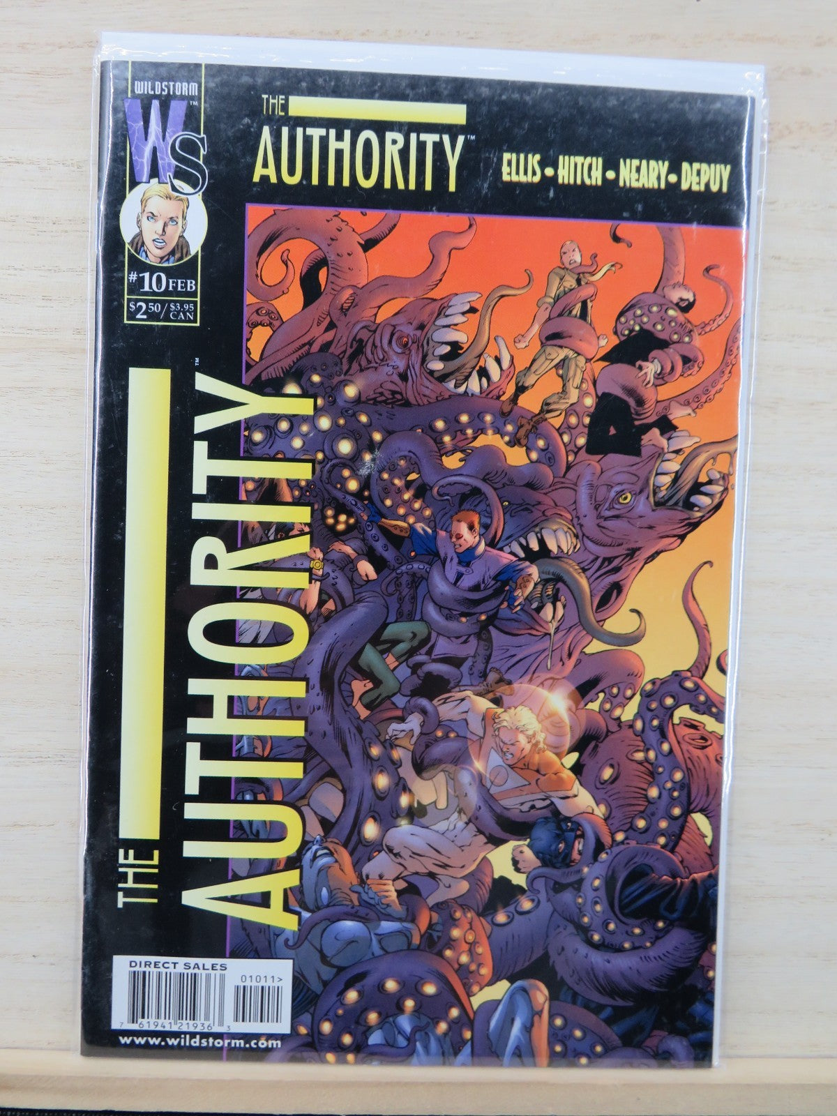 The Authority #10 - Wildstorm Comic