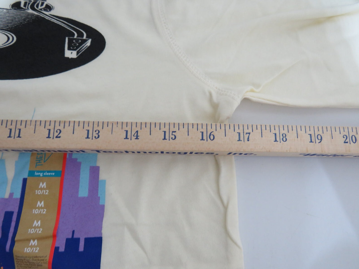 There Abouts Boy's Long Sleeve Skate City T Shirt - Size Medium 10/12