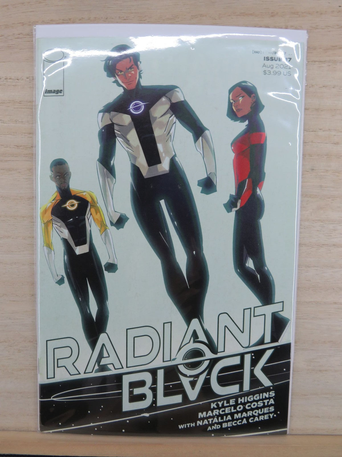 Radiant Black #7 Aug 2021 - Image Comic - Variant Cover A