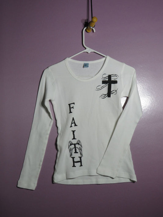 Bay Beauty Thermal Shirt - Women's Small - Long Sleeve Faith Cross Graphic