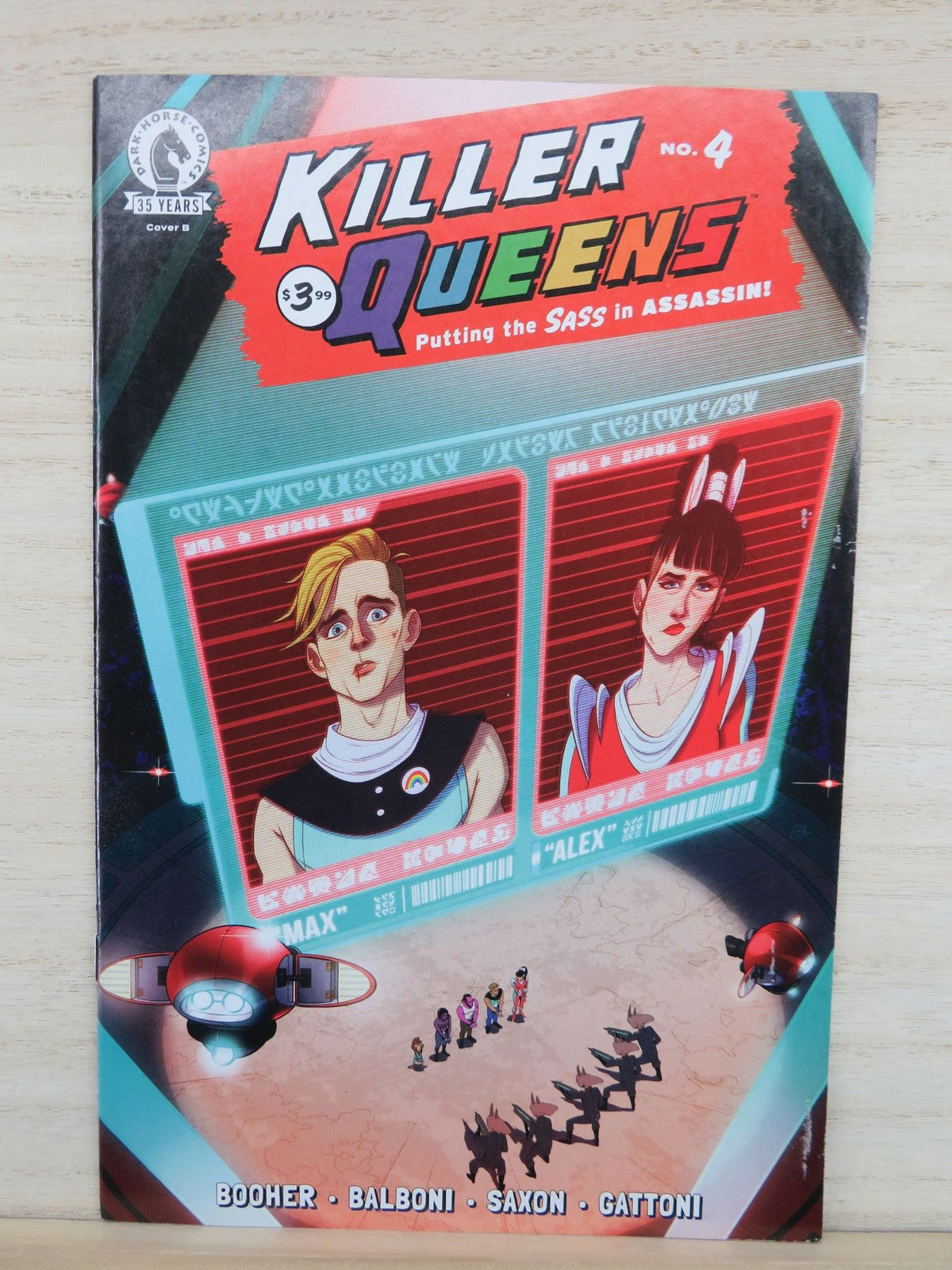 Killer Queens #4 - Dark Horse Comic - Cover B