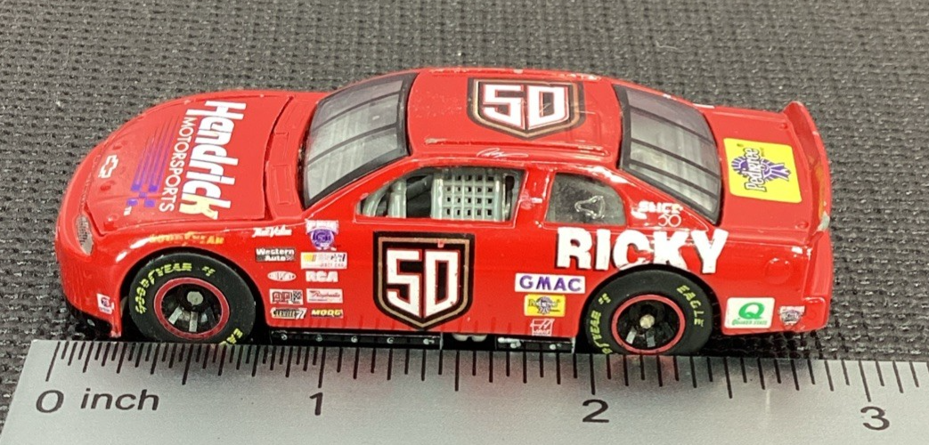 1996 RACING CHAMPIONS CHEVY MONTE CARLO NASCAR #500
