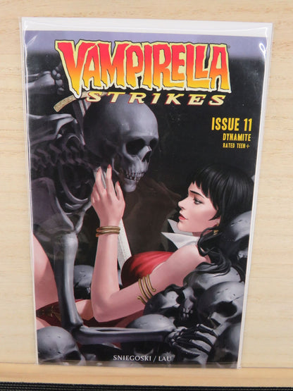 Vampirella Strikes #11 - Dynamite Comic - 2023