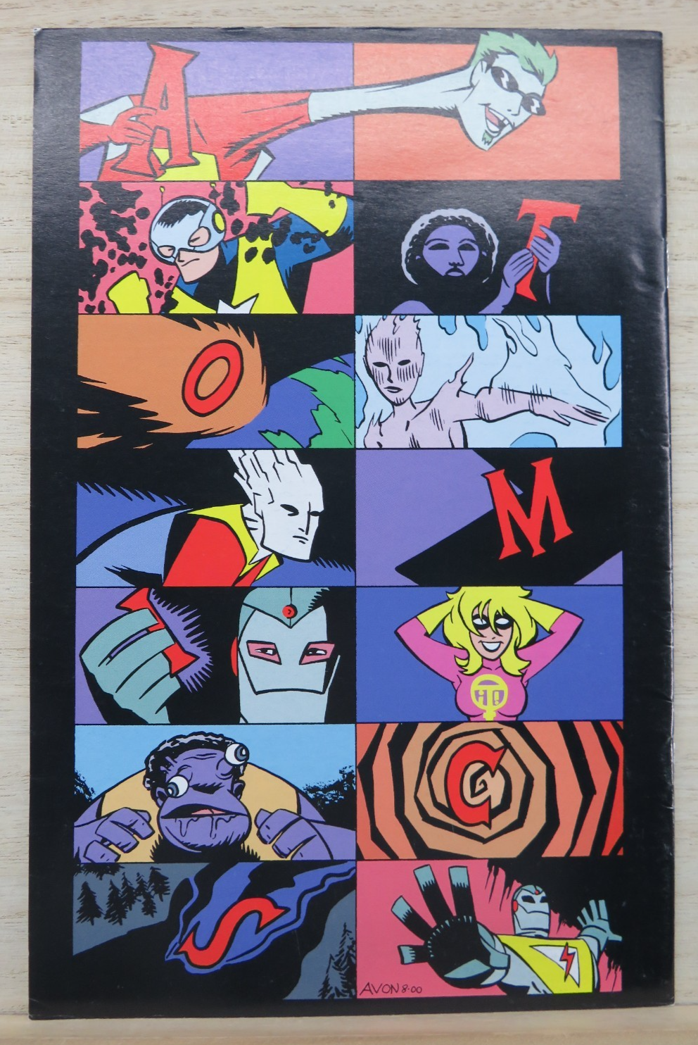 THE ATOMICS #10 - Oct 2000 - AAA Pop Comic