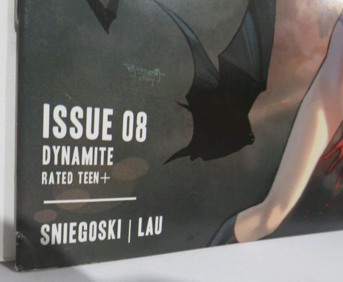 Vampirella Strikes #8 Cover B - Dynamite Comic