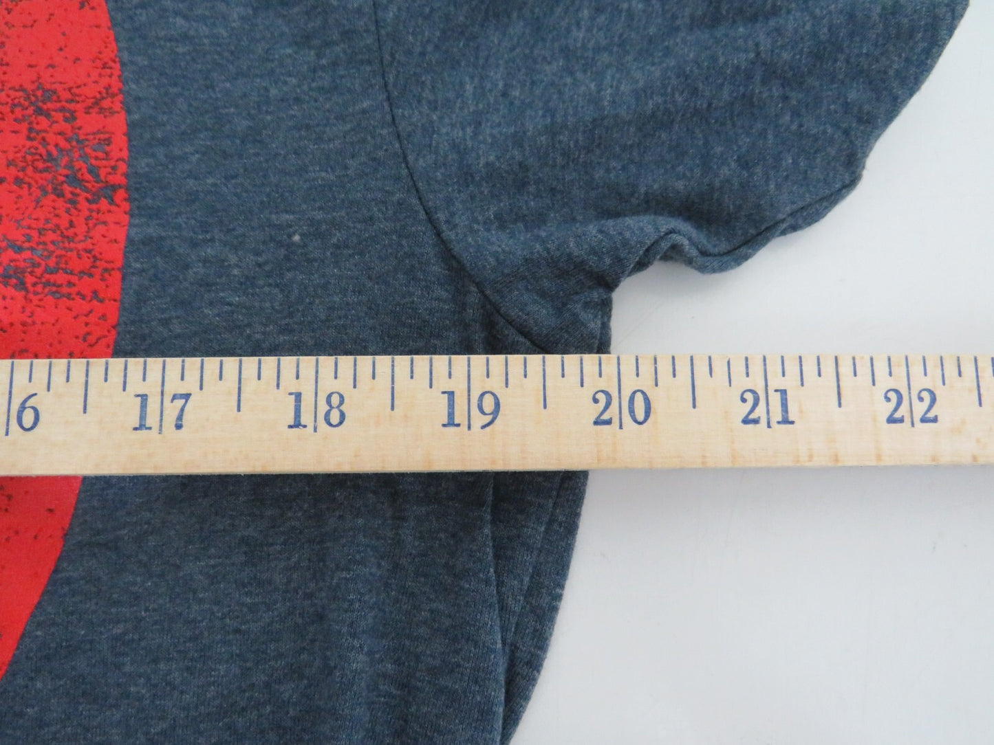 Marvel Captain America Shield T Shirt - Size LT