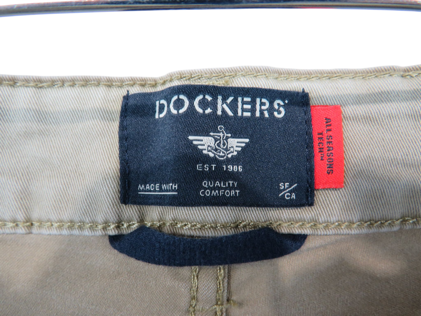 Dockers Pants Men's 38x32 Straight Khaki Chino Flat Front Zip Fly Casual W38 L32